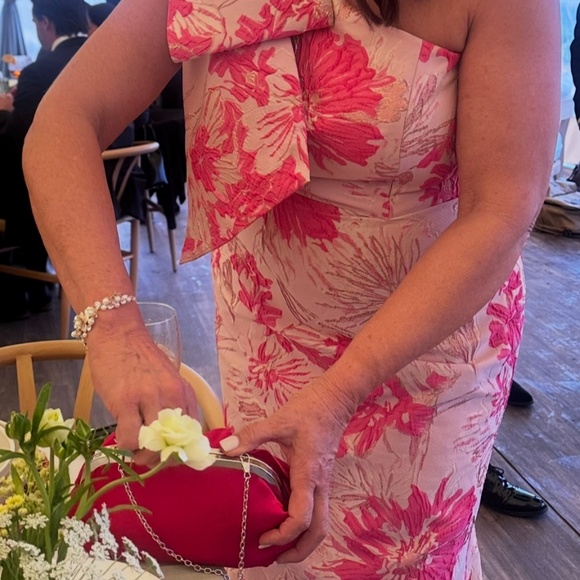 Alfred Sung One-Shoulder Pink Metallic Floral Jacquard Trumpet Gown - Picture 5 of 5